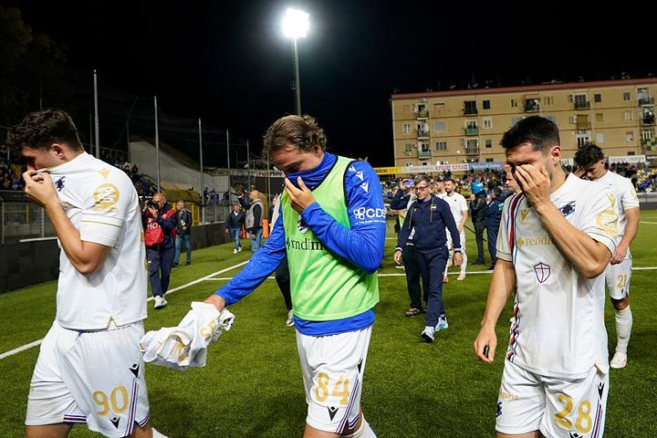 日本代表も所属したイタリア名門が初の3部降格で選手号泣…「監督と全ての選手に涙と絶望」「歴史的失態」