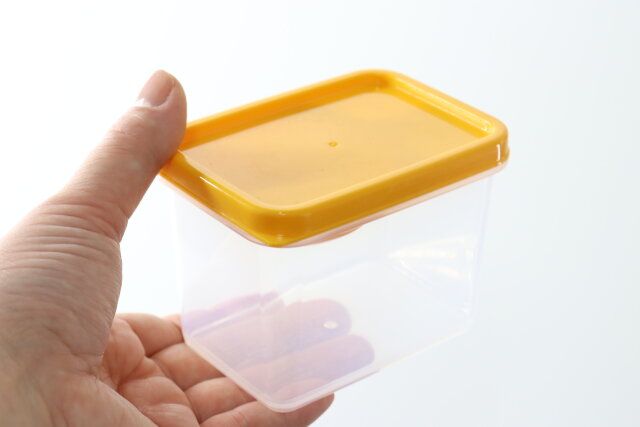ダイソーの便利なNo.3554 卵分別保存容器