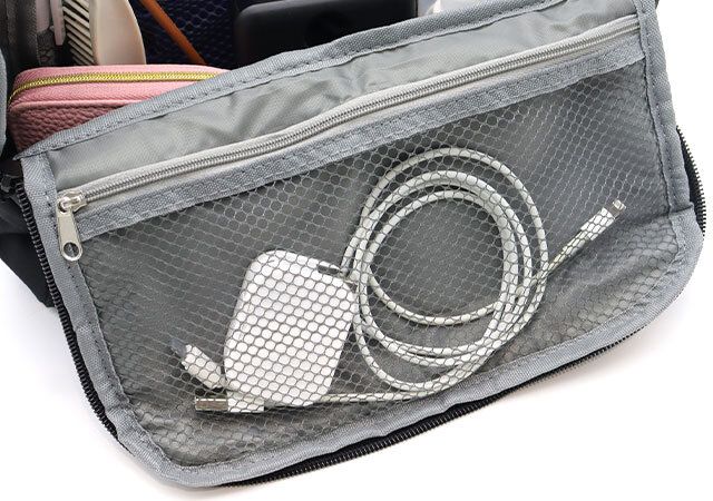 MonoMax6月号Incaseスタンド式万能ケースファスナーメッシュポケット