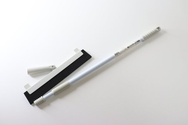 セリア ＜クリーンシリーズ＞フロアラバーほうき スチールパイプ