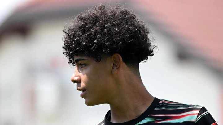 C・ロナウドの15歳息子、日本戦でU-15代表デビュー！父は「とても誇らしい」義母は「誇らしいし、幸せ」