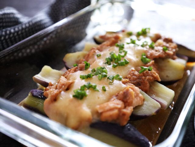 茄子とチーズのツナ味噌レンジ蒸し