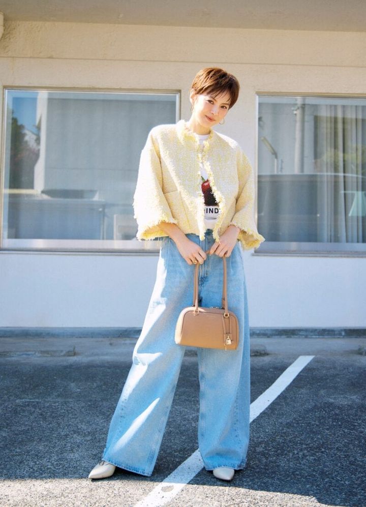 カラーツイードジャケット×ワイドデニムパンツ