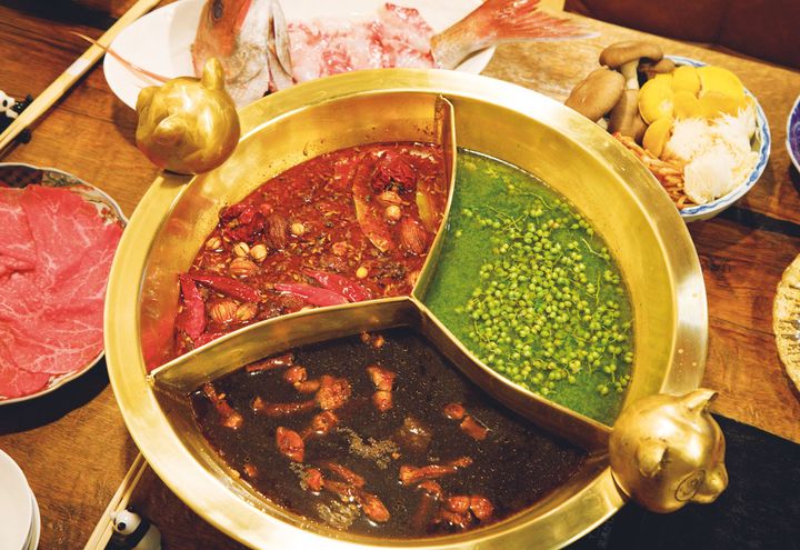 〈四川料理 花重〉の火鍋