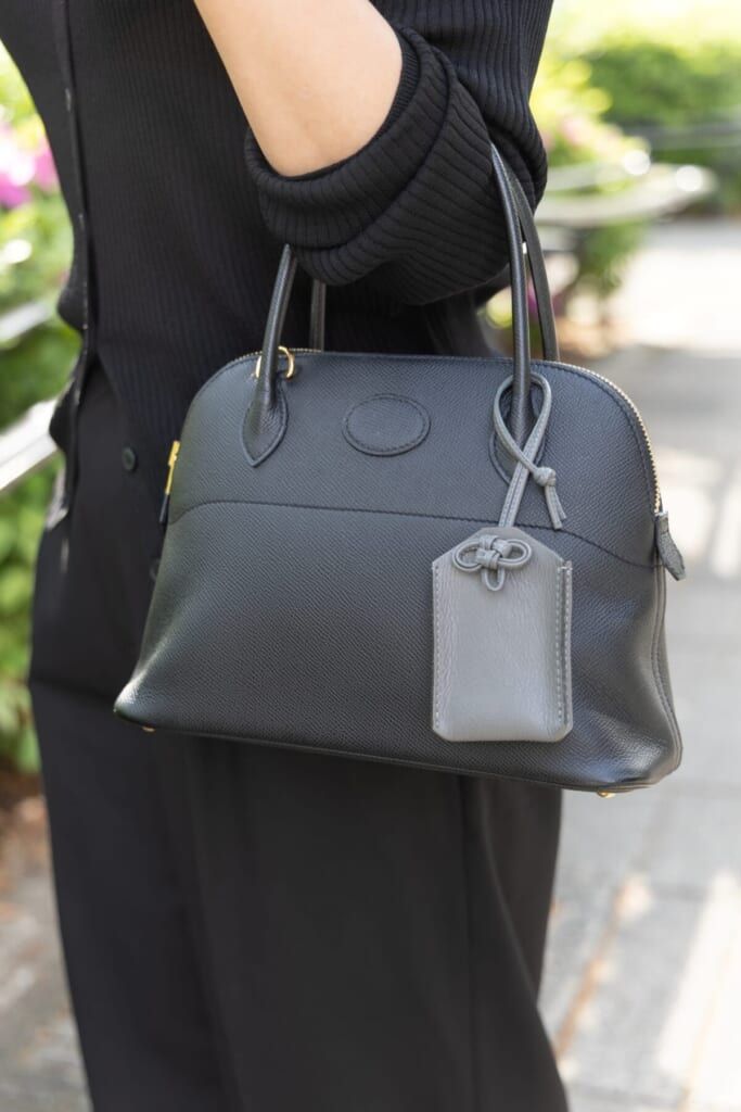 お守りチャーム“Secrete” グレー