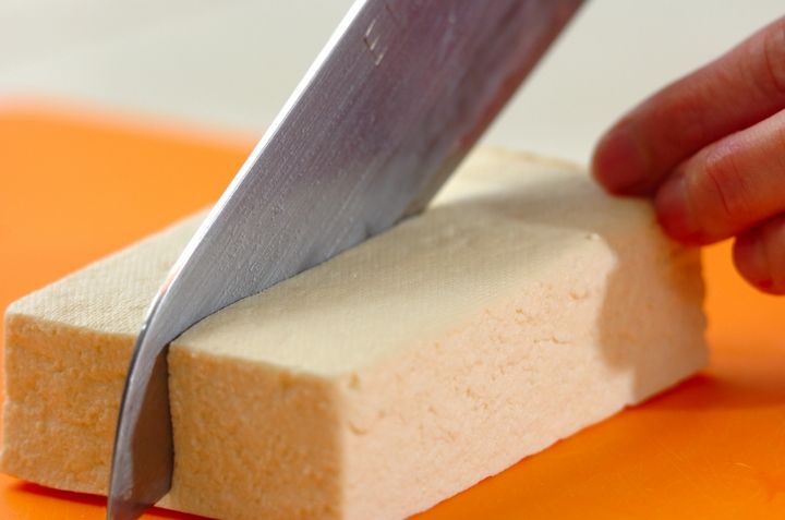 豆腐のゴマみそ焼きの下準備1