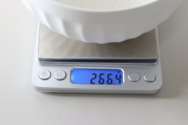 軽量ボウル（約14.5cm、粉引） 重さ