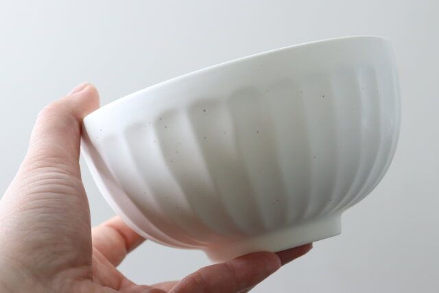 軽量ボウル（約14.5cm、粉引） デザイン