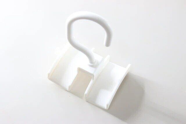 ダイソーのバッグハンガー1