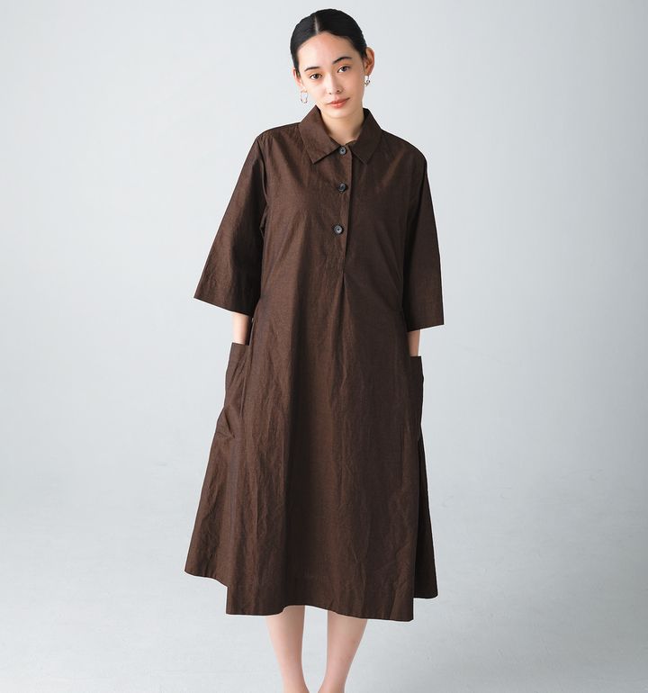 Aラインの広がりが綺麗なシャツワンピース