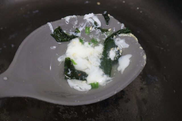 ダイソーの具材をかき集められる先がつかないシリコーン調理スプーン