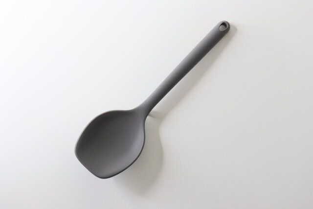 ダイソーの無印良品に似ている先がつかないシリコーン調理スプーン