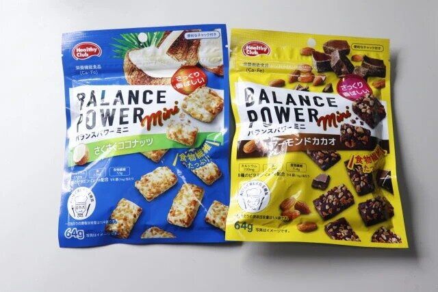 ダイソーのバランスパワー ミニ さくさくココナッツ バランスパワー ミニ アーモンドカカオのパッケージ