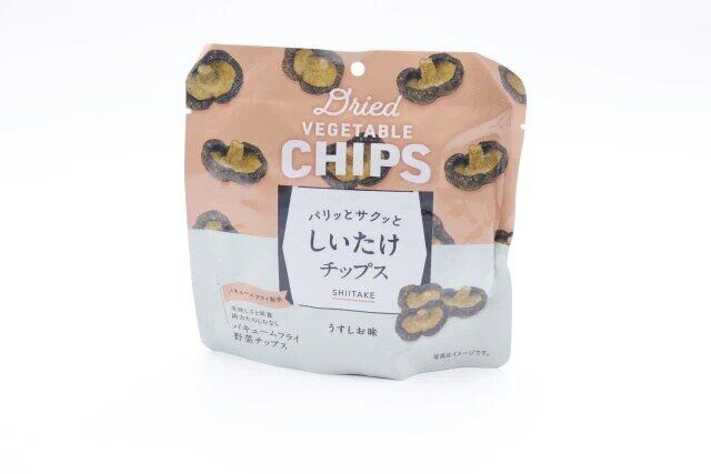 ダイソーのしいたけチップス（うすしお味）のパッケージ