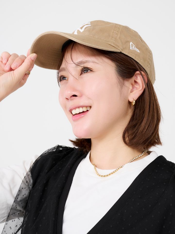 クラウドチームVERY竹内菜摘の春コーデ2のキャップはニューエラ