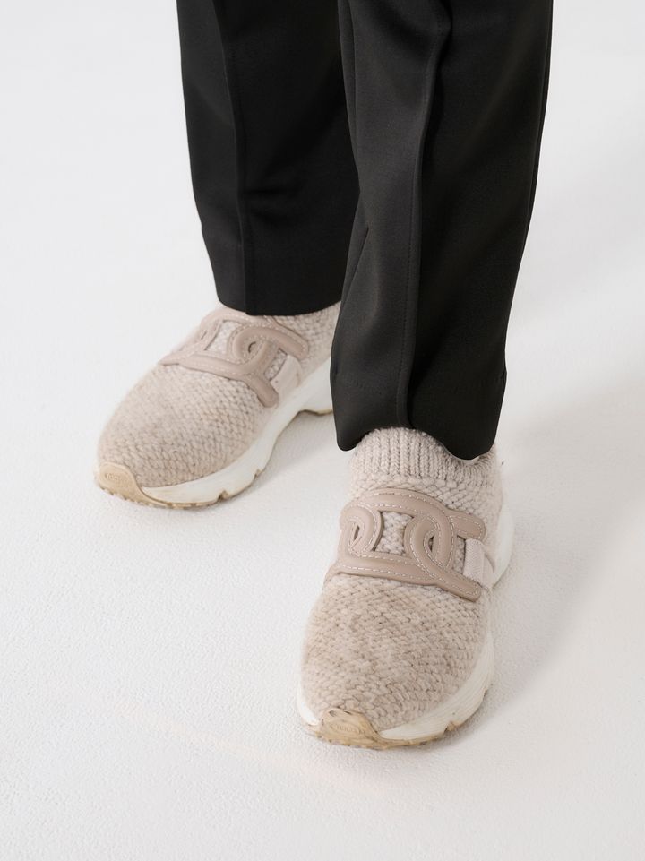 クラウドチームVERY髙橋香穂のトッズの白っぽローファー