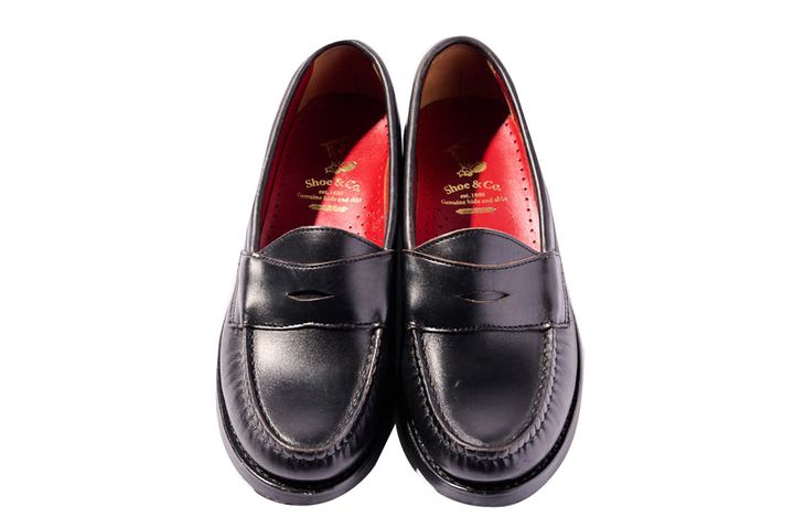 1足あればずっと使える。コーデにきちんと感をプラスするコインローファー4選