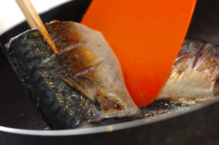 焼きサバのカレー煮の作り方1