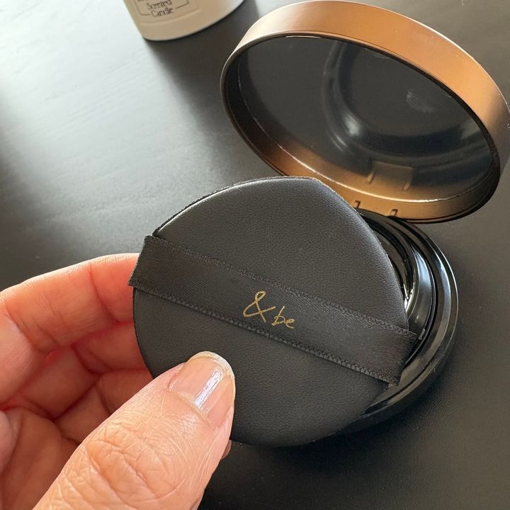 アンドビーのクッションファンデ