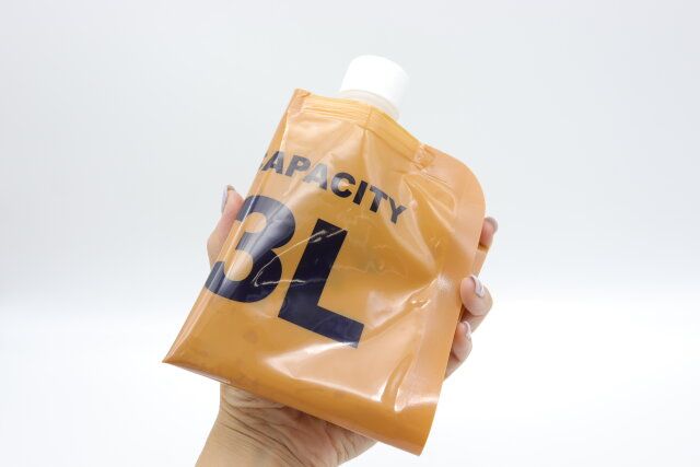 セリアのソフトウォータータンク3L 星座は折りたたんでコンパクトに持ち運べる