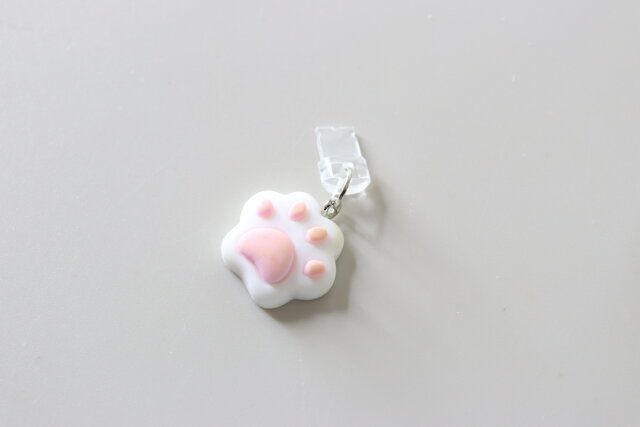 データポート用防塵キャップ肉球 デザイン