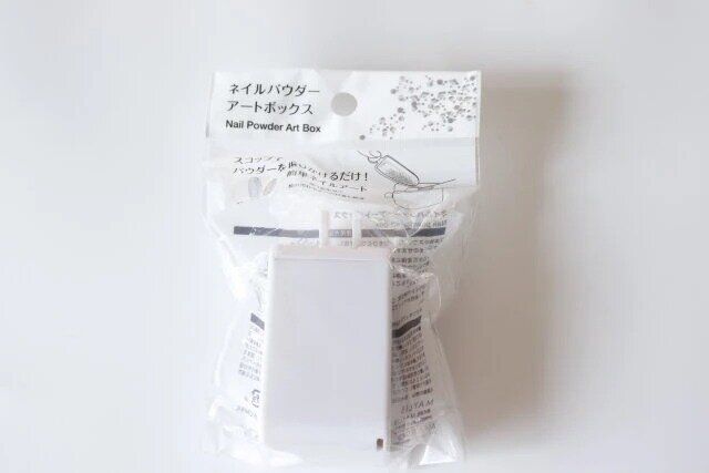 ダイソーのネイルパウダー アートボックスのパッケージ