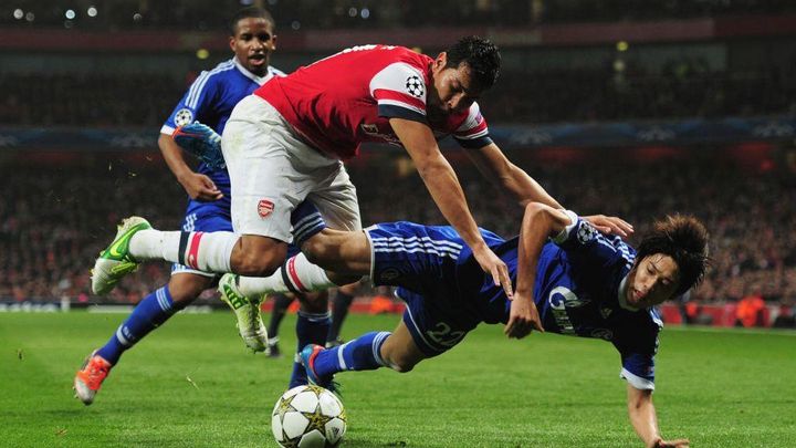 日本代表MFがあまりにもペコペコするから…内田篤人、同僚に「お前は神なのか」と驚かれていた