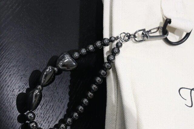 ダイソーのメタリックハートビーズキーホルダー