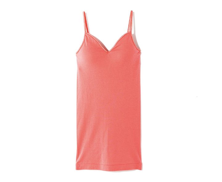 季節限定カラーの「ピオニー」の人気のブラパッドキャミソール