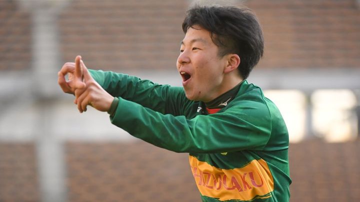 ブラジル移籍の20歳日本人を現地称賛！「驚いた。小柄な体格にもかかわらず…」