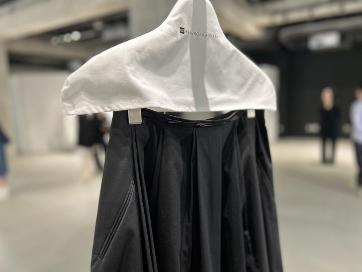 画像: 【PLST×HARUNOBUMURATA】コットンブレンドダブルタックフレアスカート¥15,000 www.plst.com
