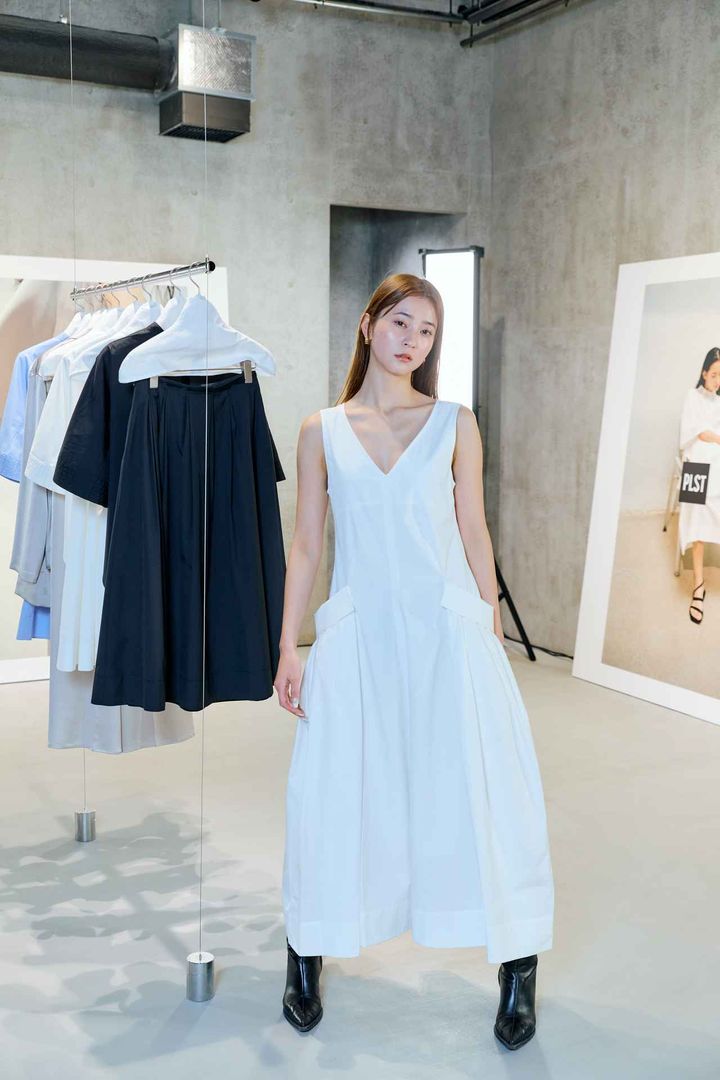 画像2: 【PLST×HARUNOBUMURATA】コットンブレンドノースリーブワンピース¥23,000 www.plst.com