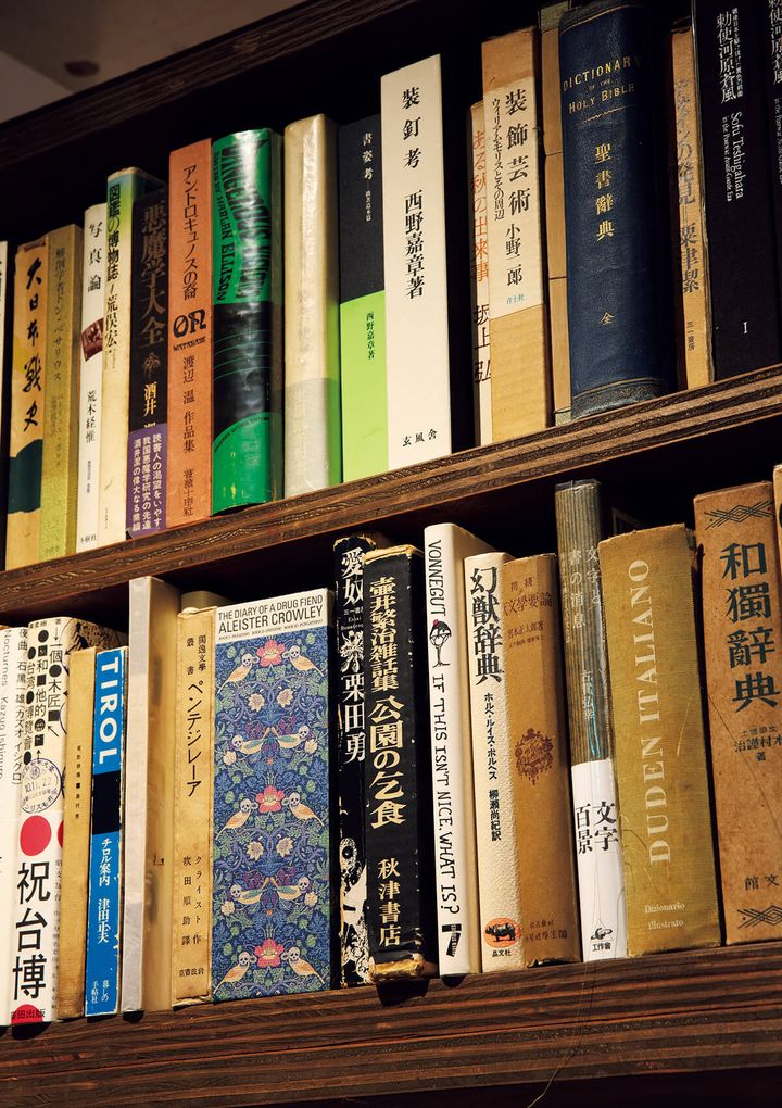 装丁家・川名潤 自宅 本棚