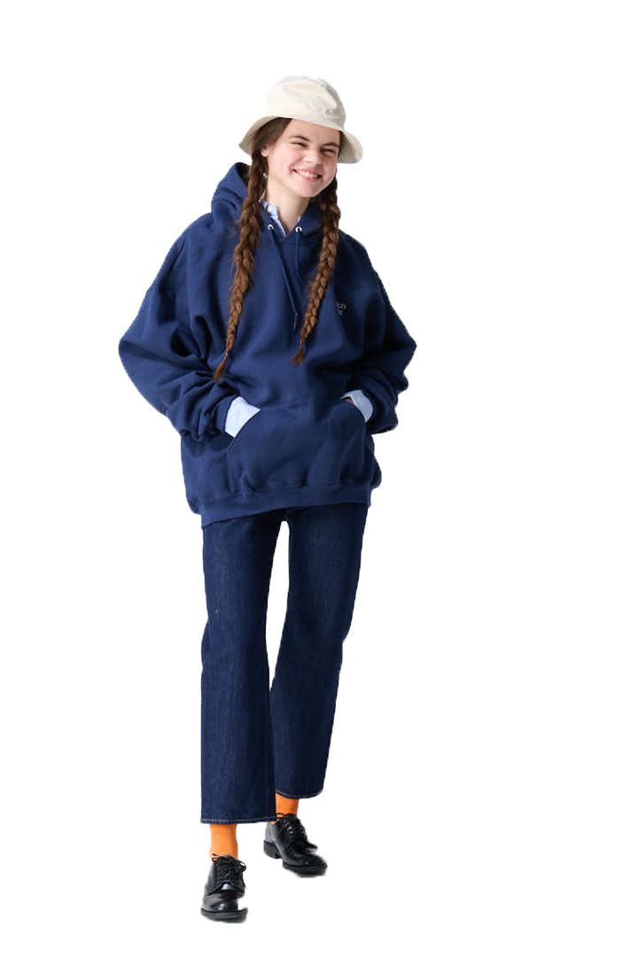 濃紺デニムパンツと何を合わせる？おすすめコーデ5選