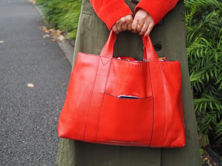 エナメルバッグ