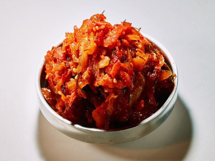 中崎町『もつ料理 なかみ堂』の自家製キムチ