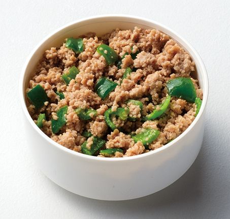 ツレヅレハナコさんご提案「からだ整え丼」のメニューから、調理時間ほぼゼロ!?「そぼろ和えうどん」のレシピをご紹介【最新号からちょっと見せ】の画像1