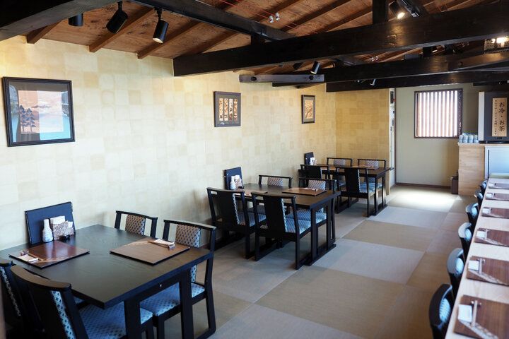 小田原・早川漁港が目の前に♪ のんびり海を眺めていただく海鮮丼のお店「海鮮処 かねざし」がオープン