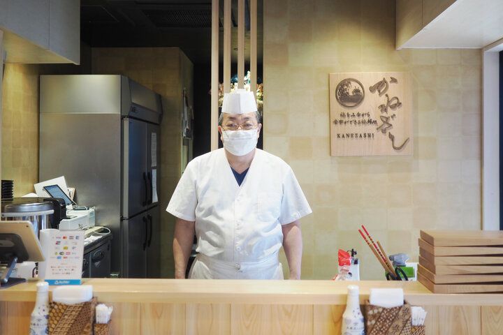 小田原・早川漁港が目の前に♪ のんびり海を眺めていただく海鮮丼のお店「海鮮処 かねざし」がオープン