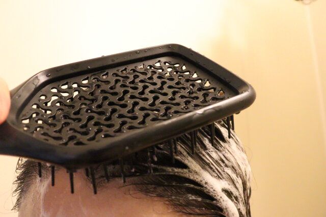 ダイソー かけられるシャンプーブラシ 使用感