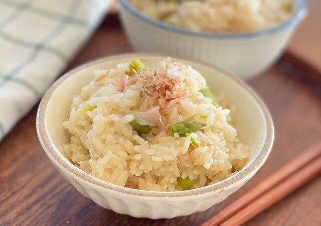 アスパラガスの炊き込みごはん