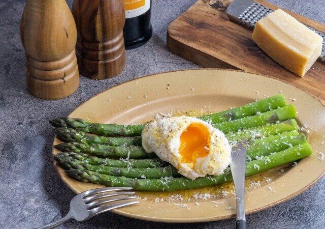 アスパラのカルボナーラソース