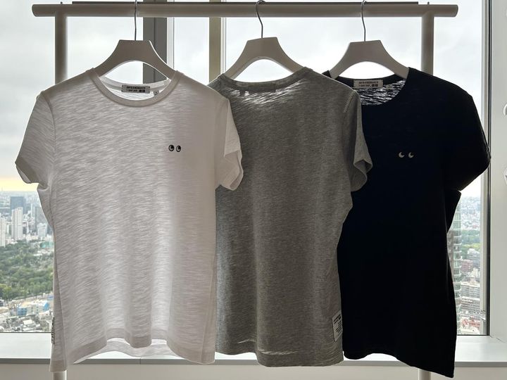 画像: 【ユニクロ × アニヤ・ハインドマーチ】T2CLASSIC/スラブT 各¥1,990 www.uniqlo.com