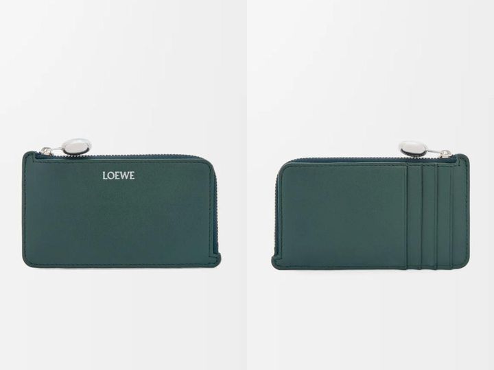 画像: 「ぺブル コインカードホルダー（シャイニーナパカーフ）」[小銭入れ×1、カードスロット×4]￥64,900 出典：ロエベ