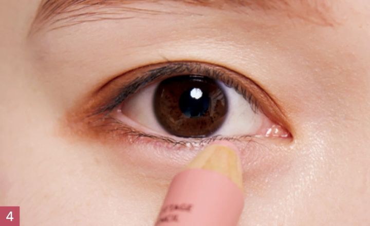 守屋麗奈さんの最新セルフメイク ポイントメイク