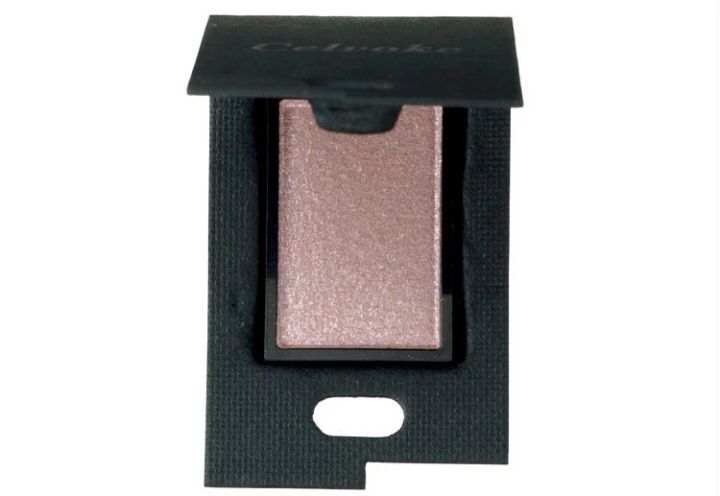 守屋麗奈さん 淡いグレー×ピンクのアイシーなメイク