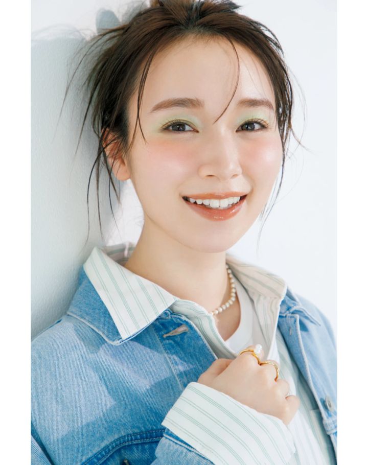 守屋麗奈さん デニムジャケットを着る日のメイク