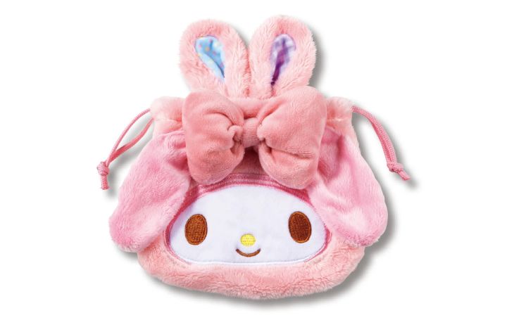 守屋麗奈さんのポーチの中身