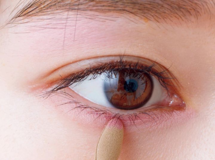 守屋麗奈さん 多幸感あふれるピンク肌メイク