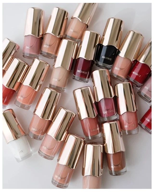 コスメデコルテ スキニフィック ネイルラッカー 全22色